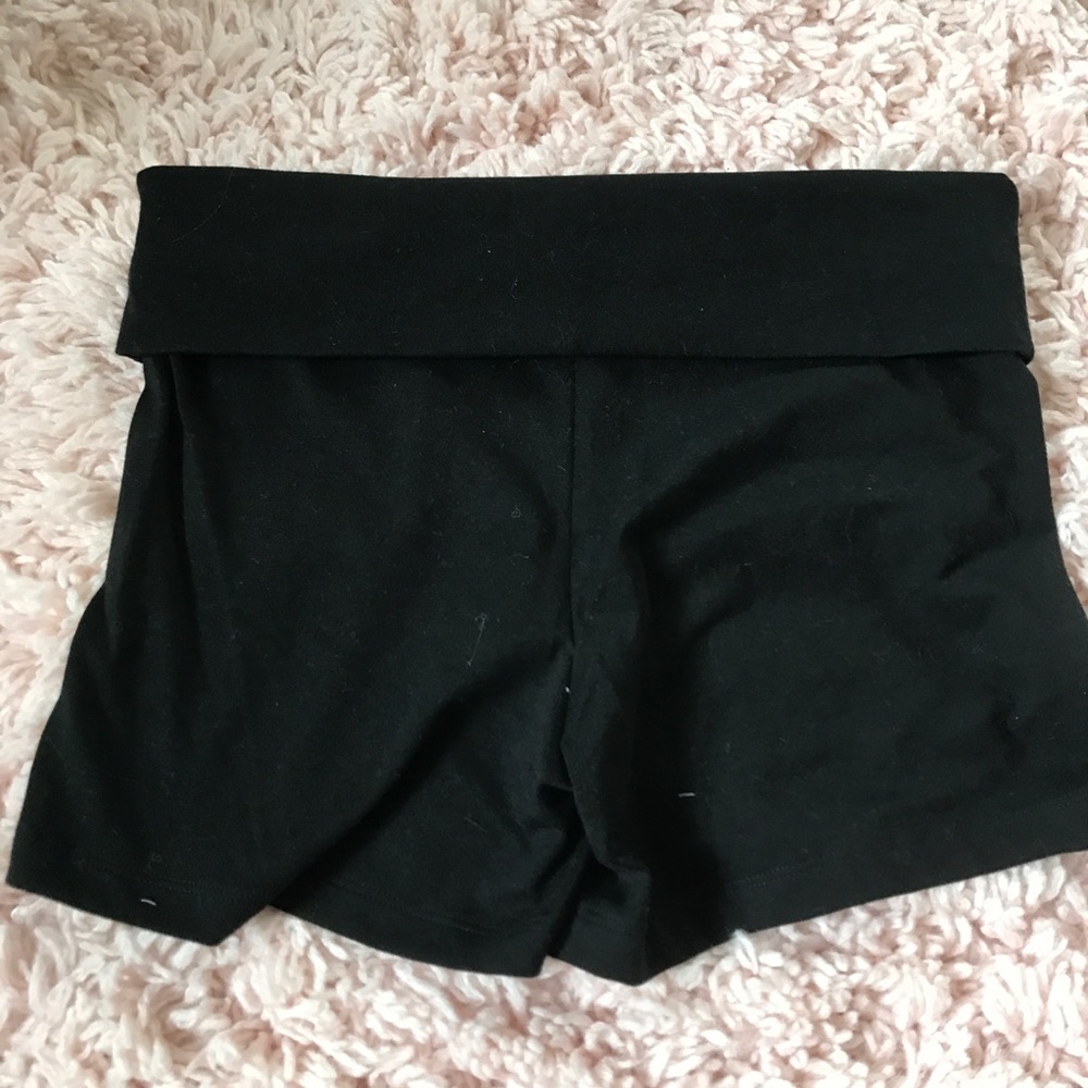 ⬇️VS Stripe Accent Yoga Shorts! - Picture 2 of 3